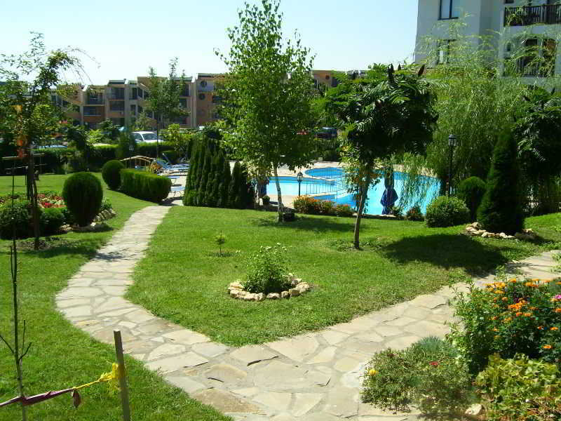 Dolphin Hotel Sveti Vlas Exterior photo
