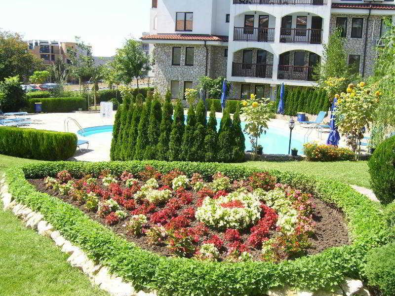 Dolphin Hotel Sveti Vlas Exterior photo